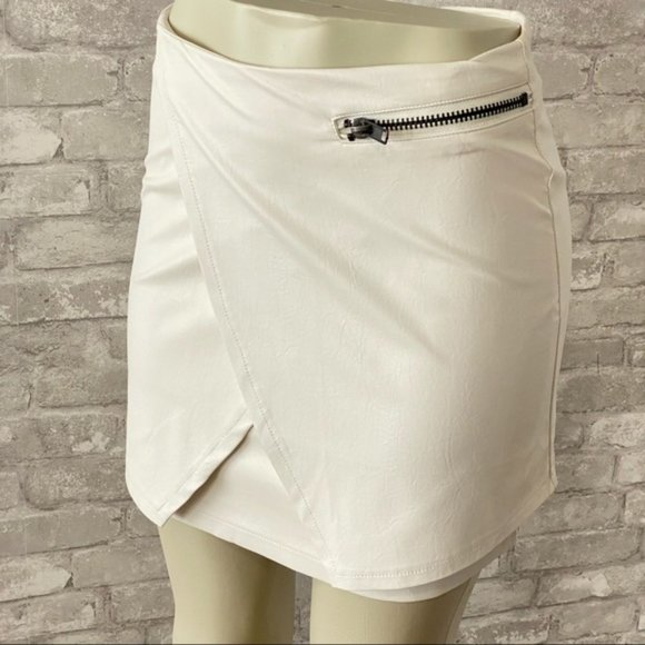 le chateau Dresses & Skirts - SOLD | NWT Le Chateau Ivory Faux Leather Mini Skirt